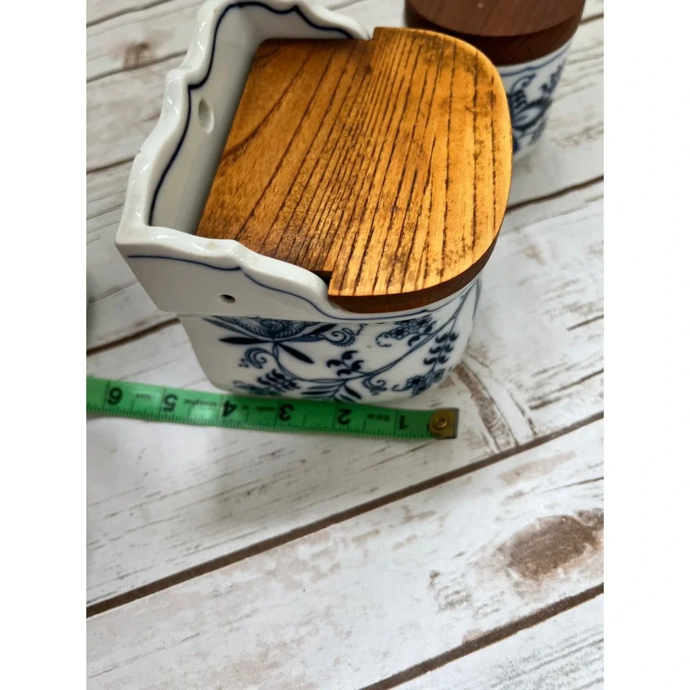 Blue Danube Salt Box Spice Jar Set Blue White Floral‎ Wood Lids 3pc OS